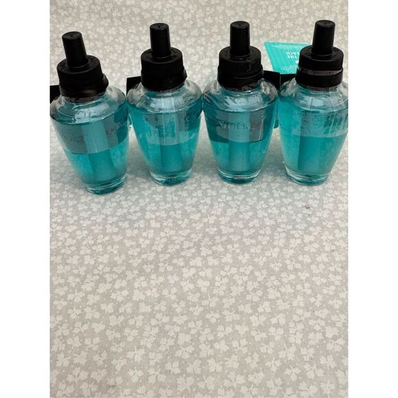 Bath and Body Works AT THE BEACH 4 Wallflower Refills - Picture 4 of 5